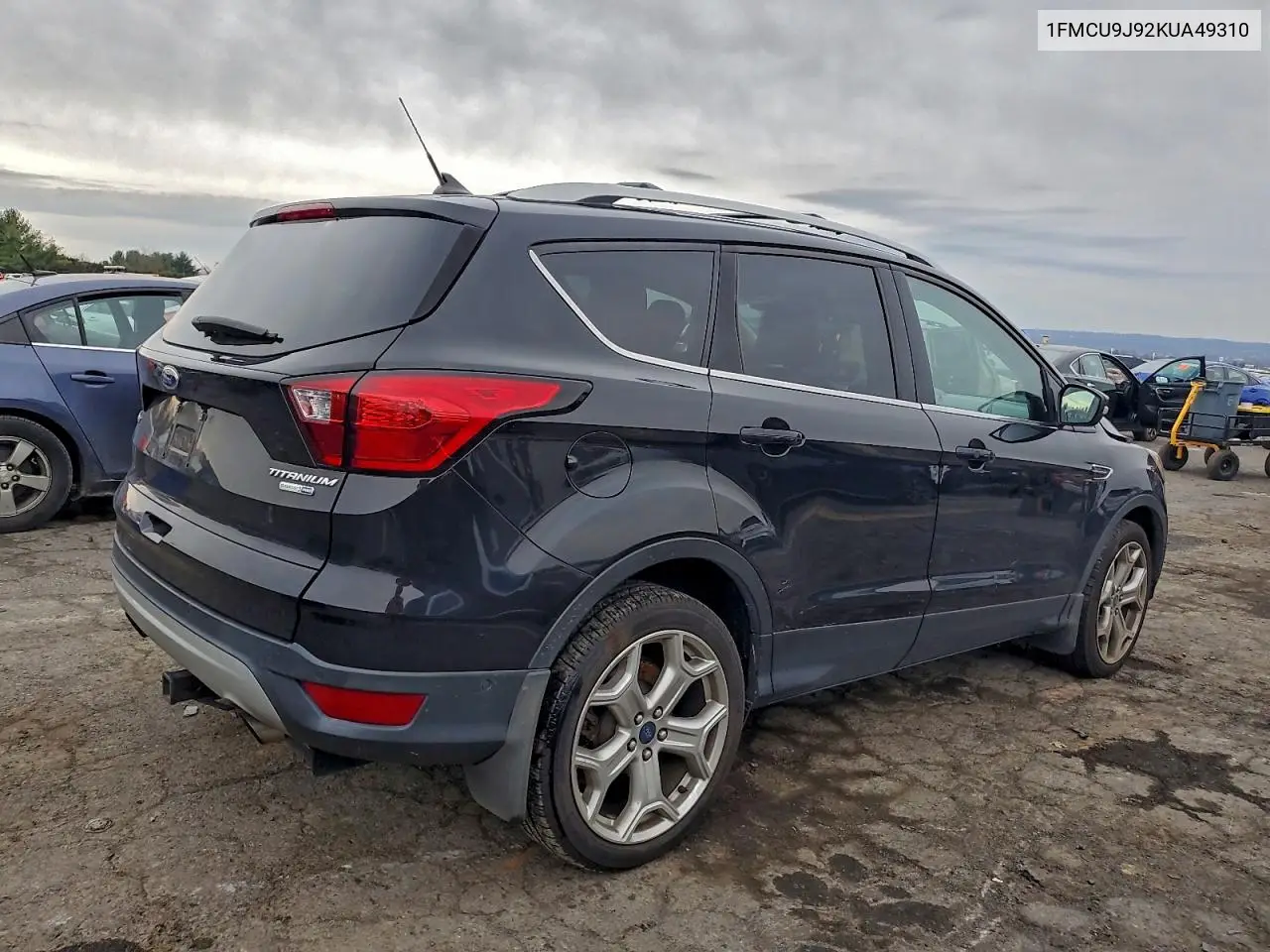 1FMCU9J92KUA49310 2019 Ford Escape Titanium