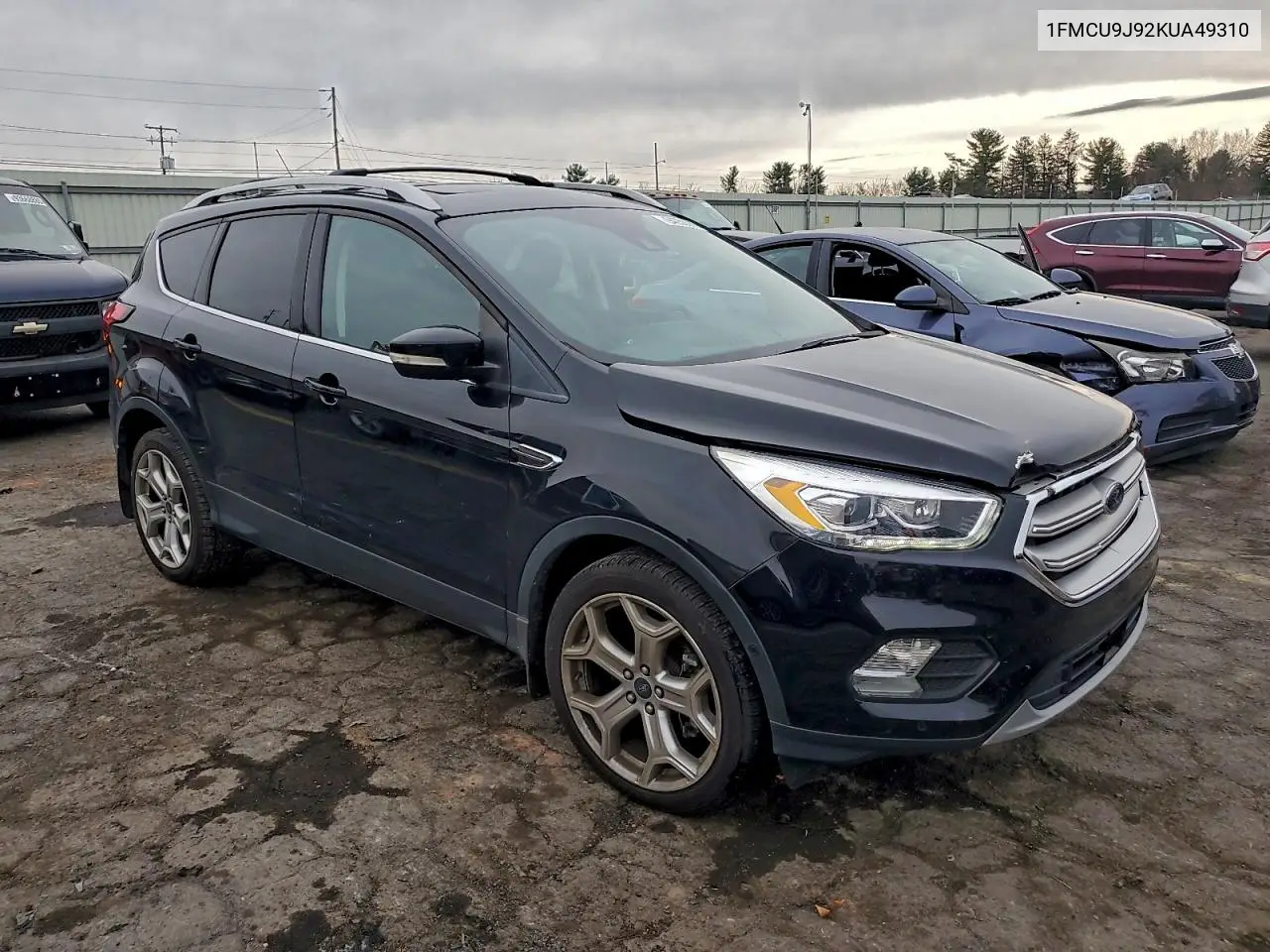 1FMCU9J92KUA49310 2019 Ford Escape Titanium
