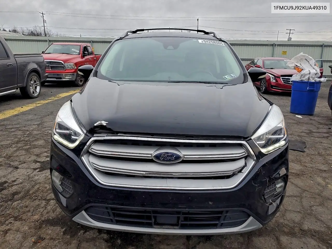 1FMCU9J92KUA49310 2019 Ford Escape Titanium