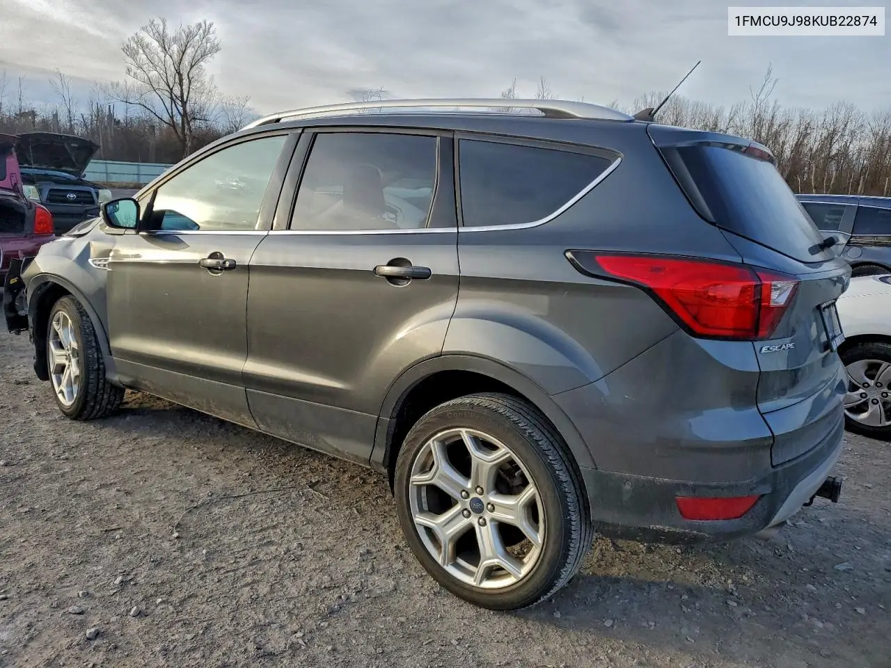 1FMCU9J98KUB22874 2019 Ford Escape Titanium
