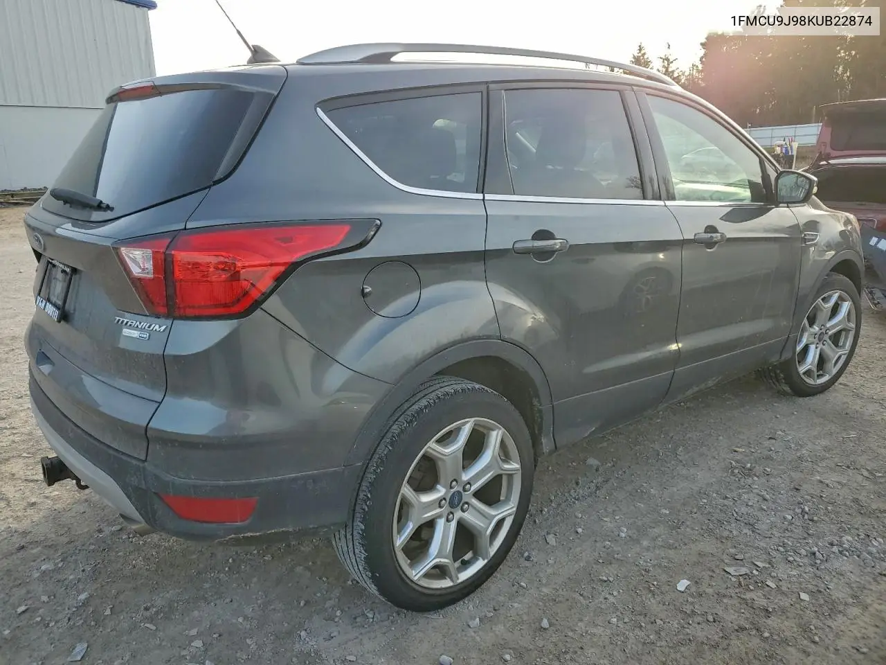 1FMCU9J98KUB22874 2019 Ford Escape Titanium