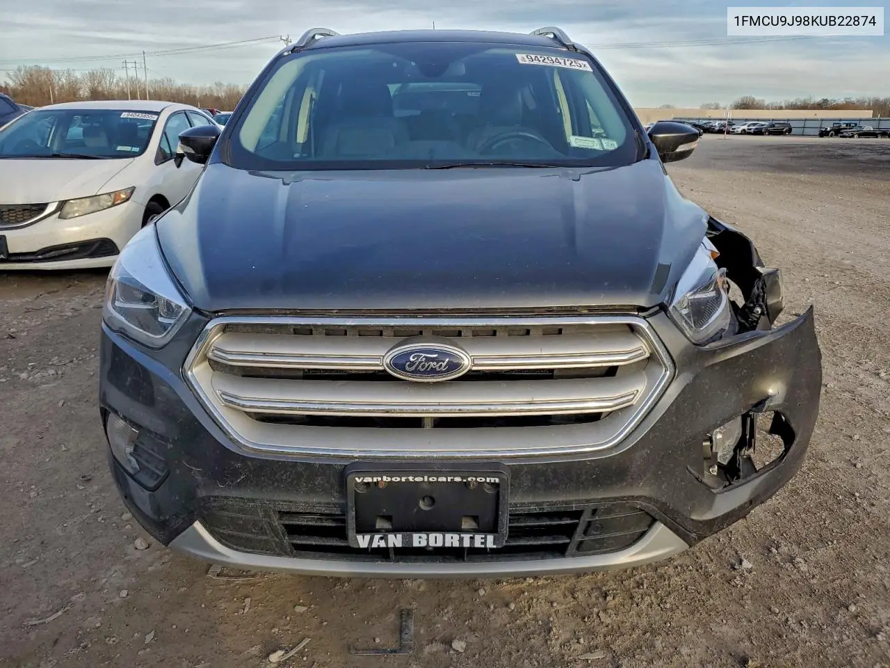 1FMCU9J98KUB22874 2019 Ford Escape Titanium