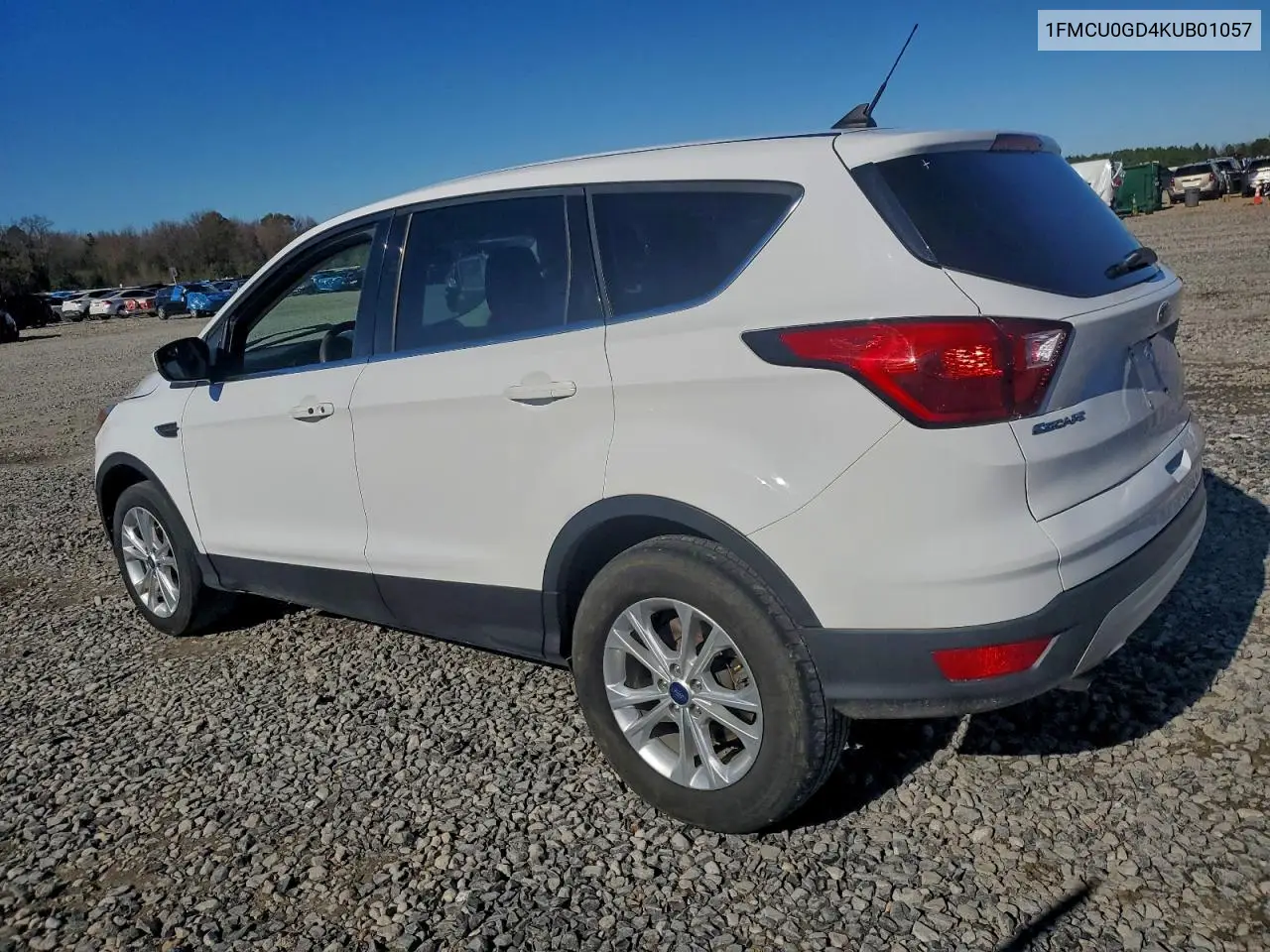 1FMCU0GD4KUB01057 2019 Ford Escape Se
