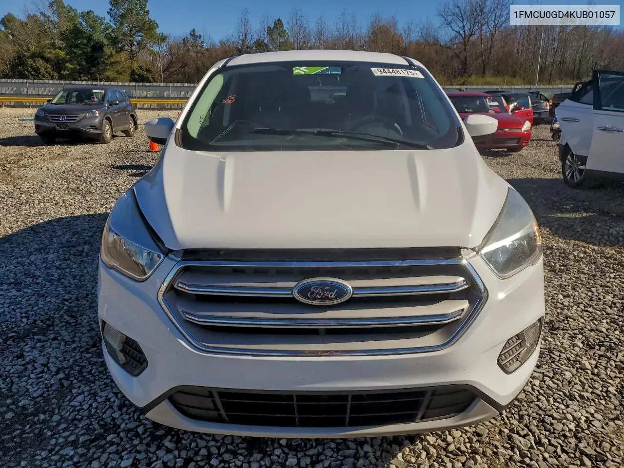 1FMCU0GD4KUB01057 2019 Ford Escape Se