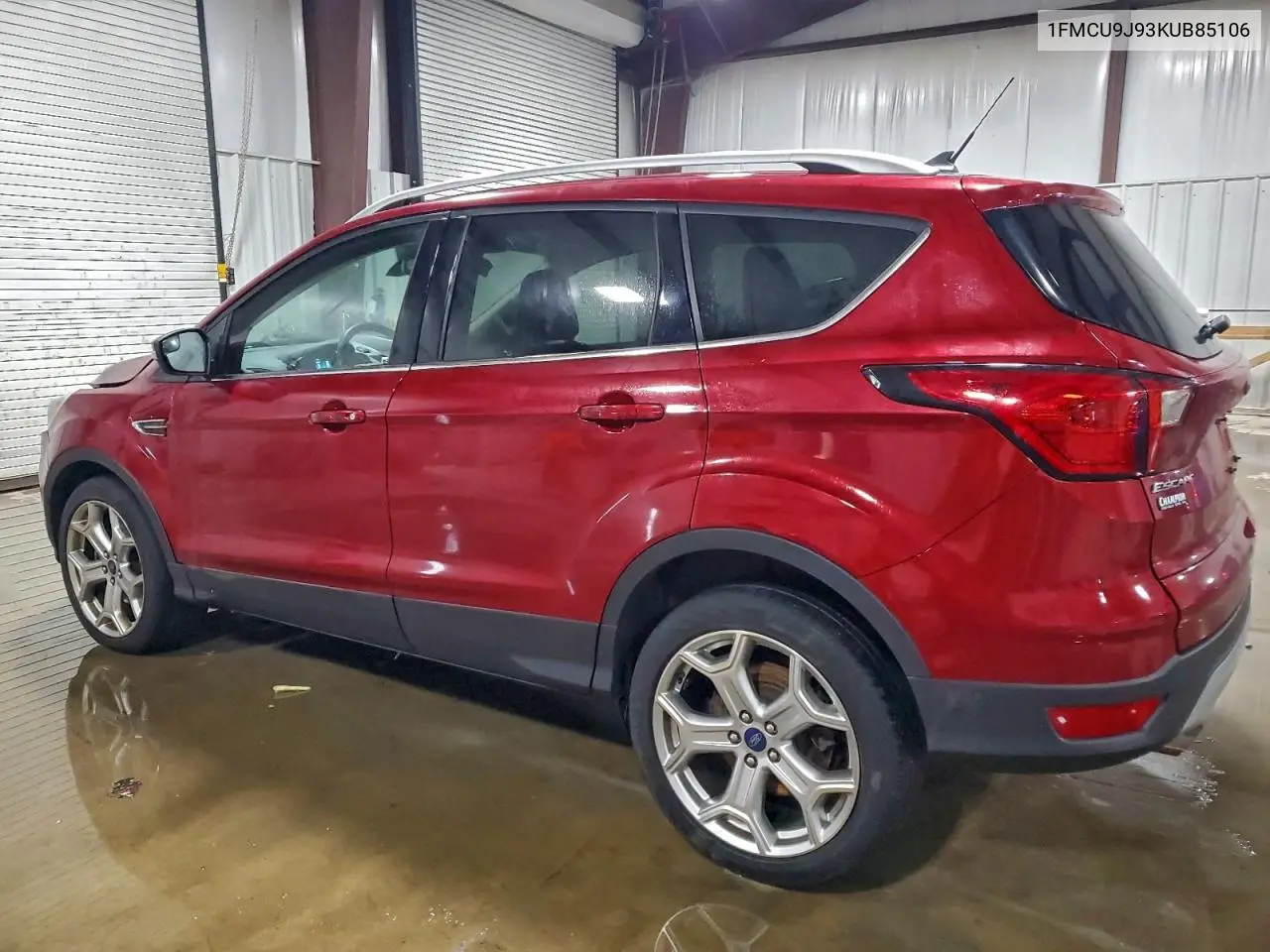 1FMCU9J93KUB85106 2019 Ford Escape Titanium