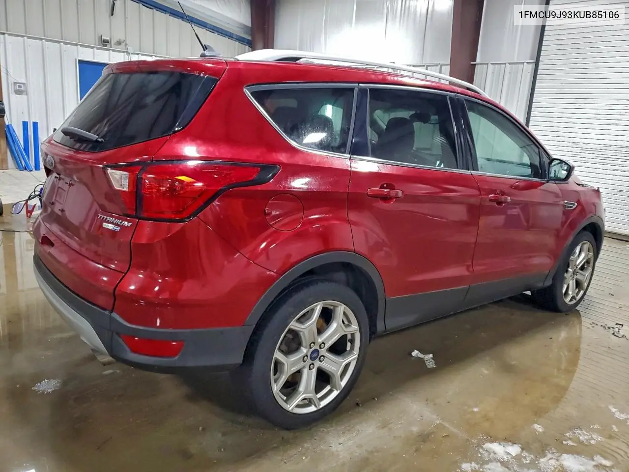 1FMCU9J93KUB85106 2019 Ford Escape Titanium