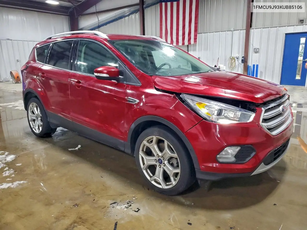 1FMCU9J93KUB85106 2019 Ford Escape Titanium
