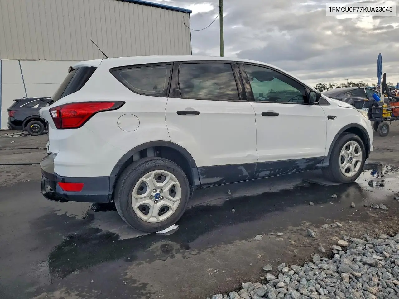 1FMCU0F77KUA23045 2019 Ford Escape S