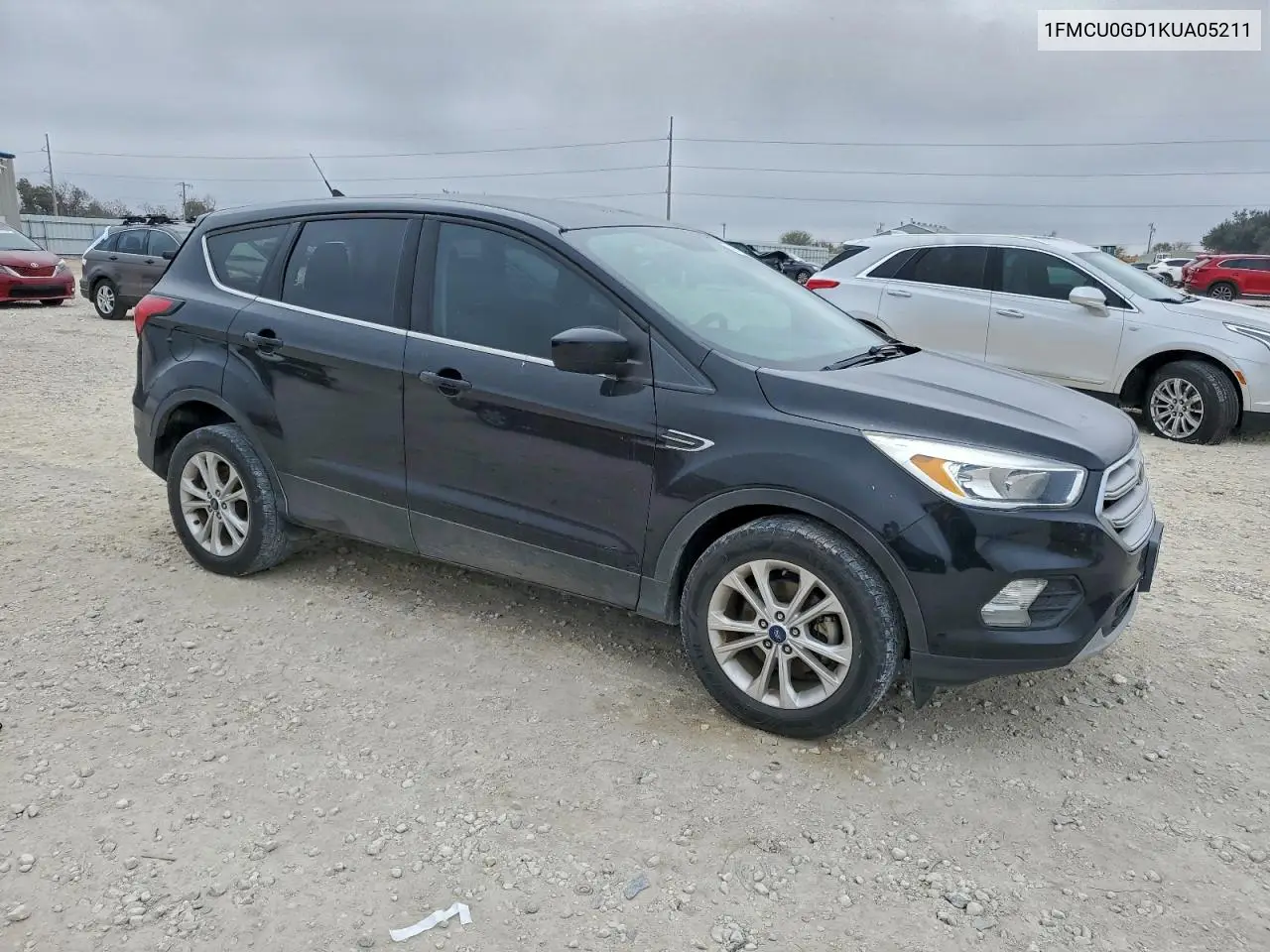1FMCU0GD1KUA05211 2019 Ford Escape Se