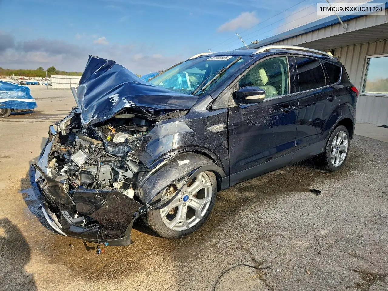 1FMCU9J9XKUC31224 2019 Ford Escape Titanium
