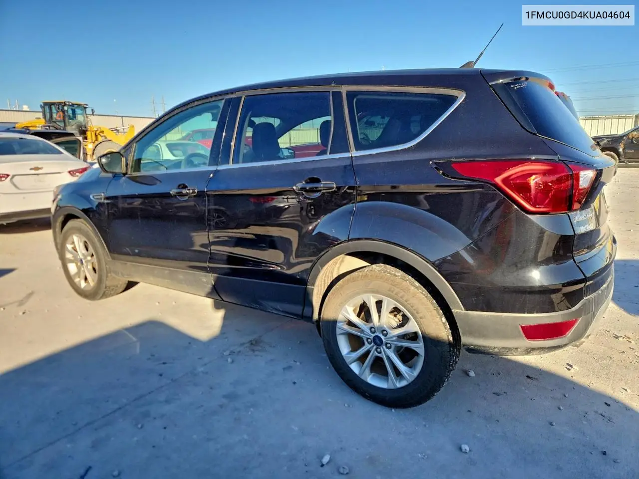 1FMCU0GD4KUA04604 2019 Ford Escape Se