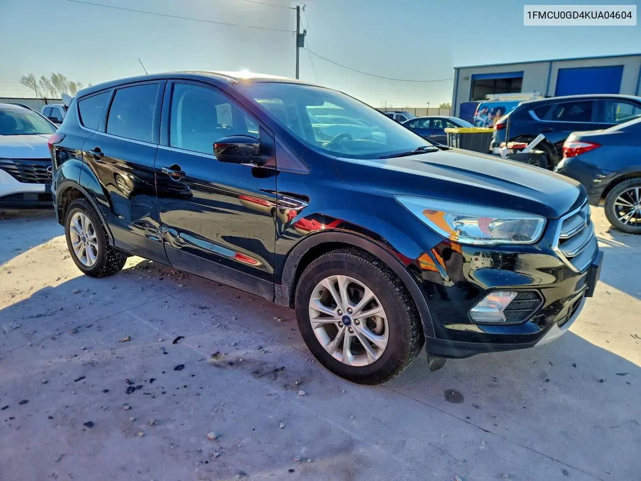 1FMCU0GD4KUA04604 2019 Ford Escape Se