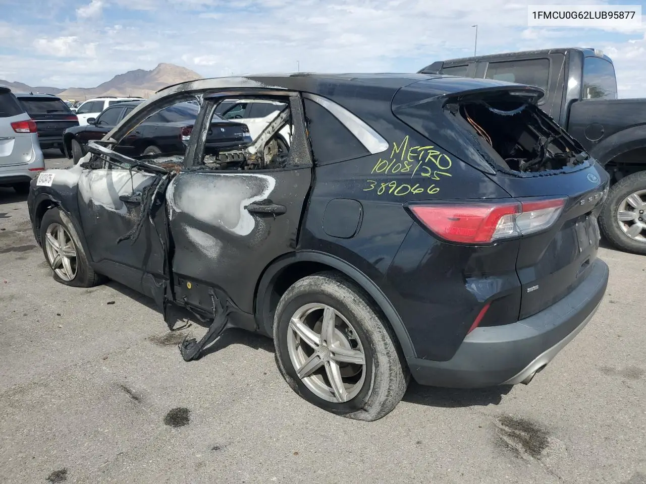 1FMCU0G62LUB95877 2020 Ford Escape Se