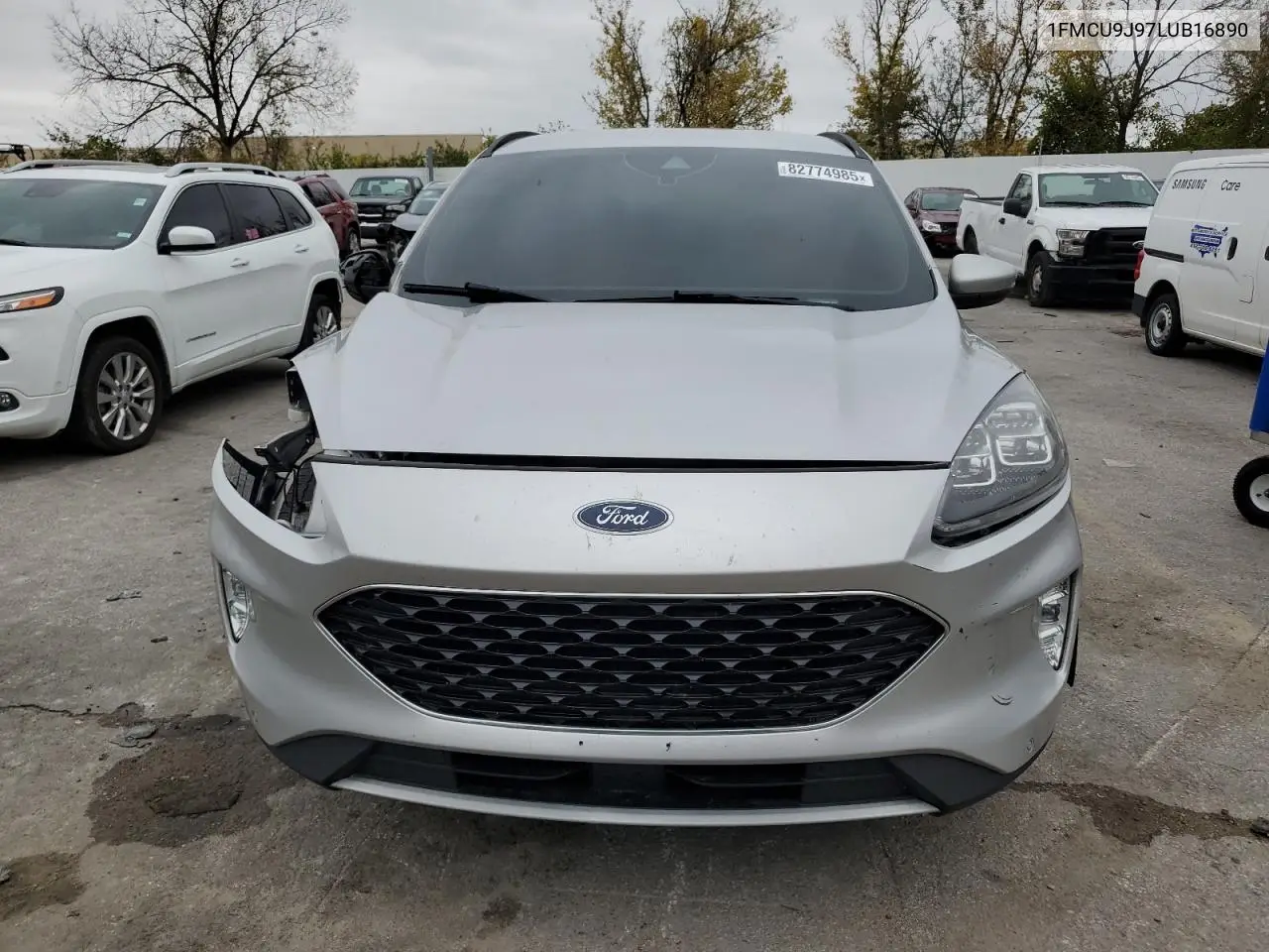 1FMCU9J97LUB16890 2020 Ford Escape Titanium