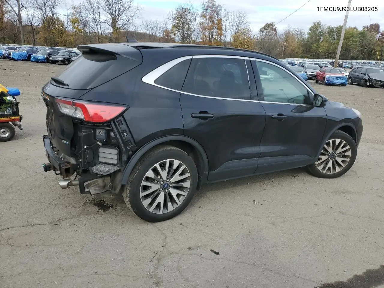 1FMCU9J93LUB08205 2020 Ford Escape Titanium