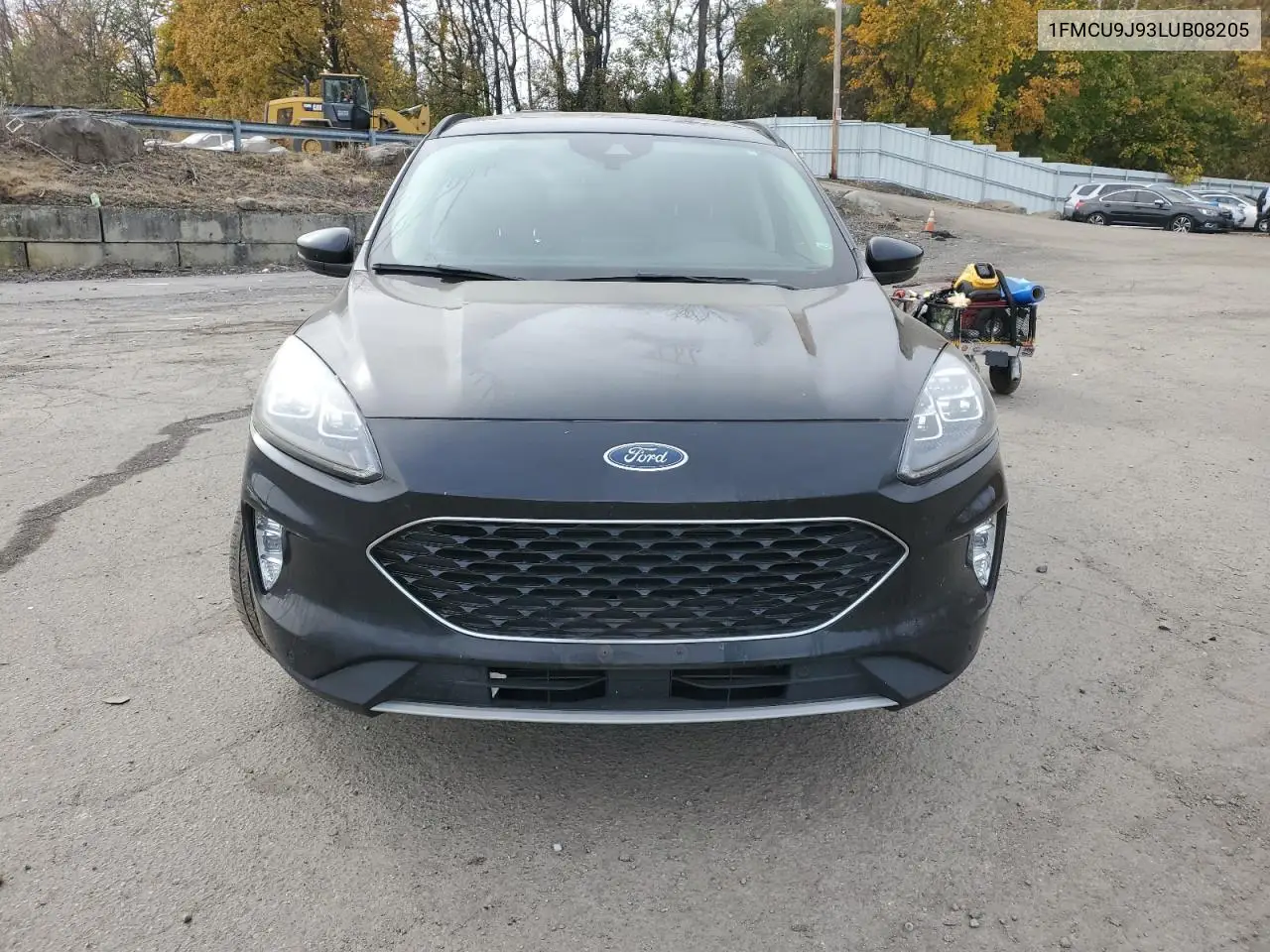 1FMCU9J93LUB08205 2020 Ford Escape Titanium