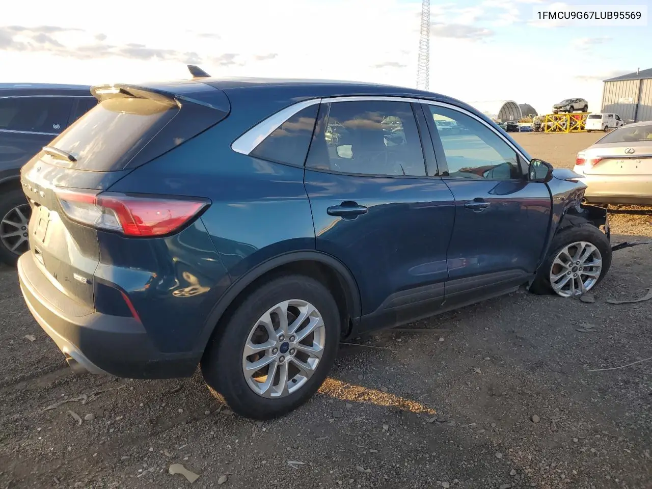 1FMCU9G67LUB95569 2020 Ford Escape Se