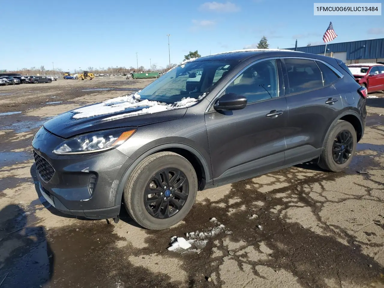 1FMCU0G69LUC13484 2020 Ford Escape Se