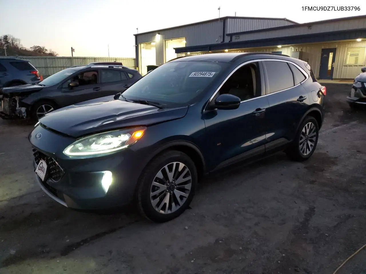 1FMCU9DZ7LUB33796 2020 Ford Escape Titanium