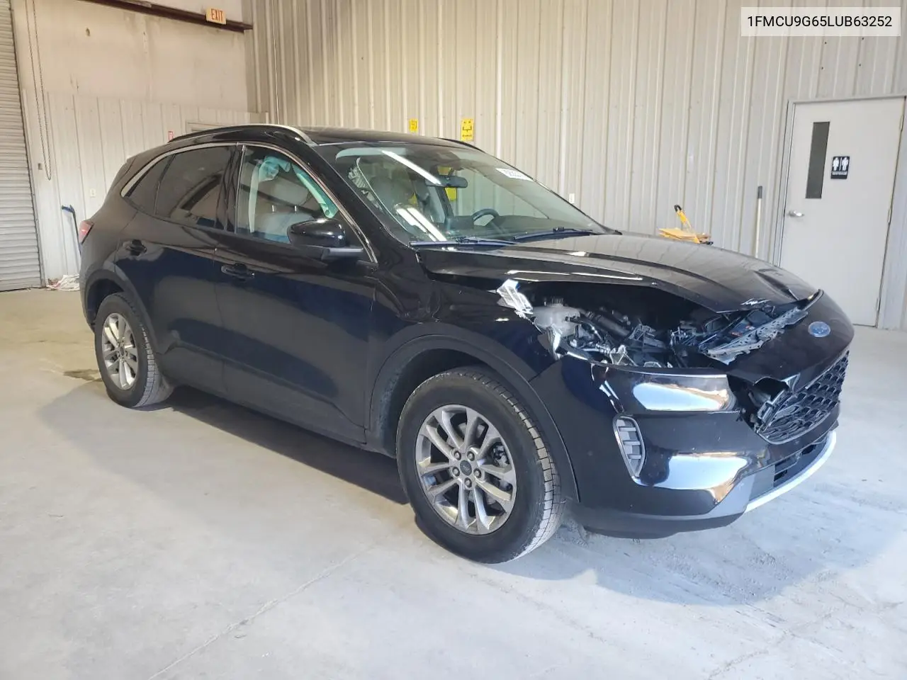 1FMCU9G65LUB63252 2020 Ford Escape Se