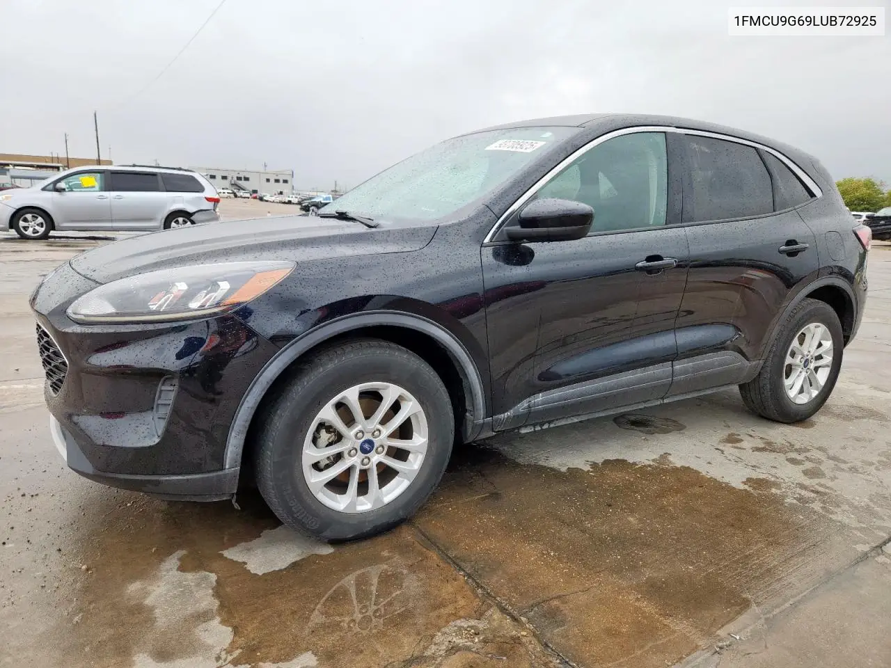 1FMCU9G69LUB72925 2020 Ford Escape Se