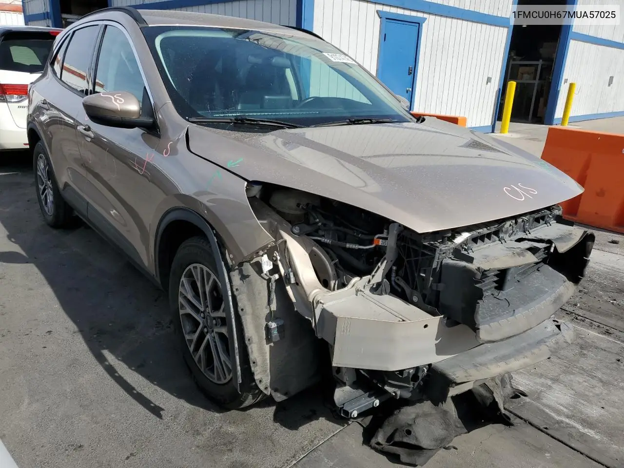 1FMCU0H67MUA57025 2021 Ford Escape Sel