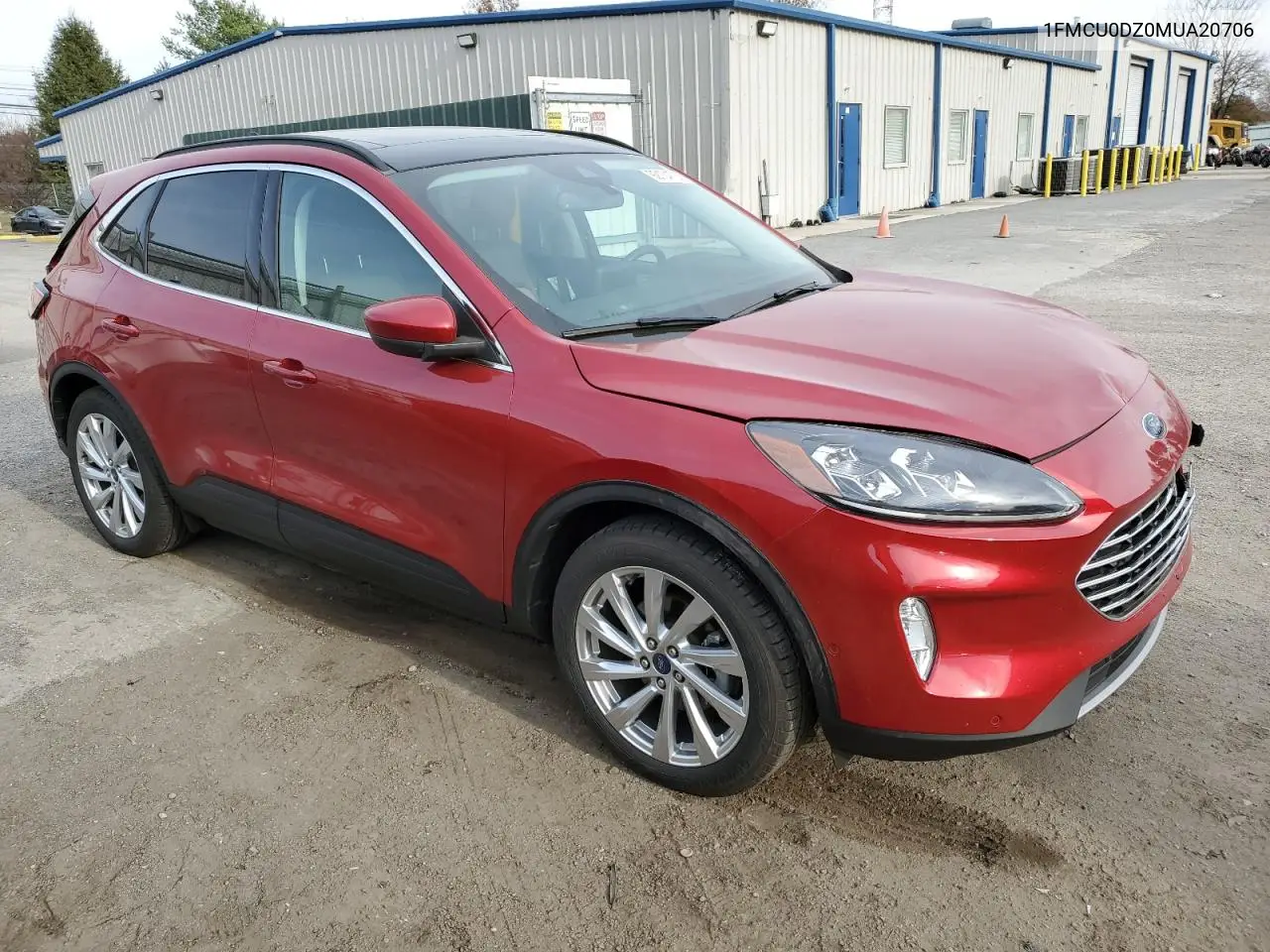1FMCU0DZ0MUA20706 2021 Ford Escape Titanium
