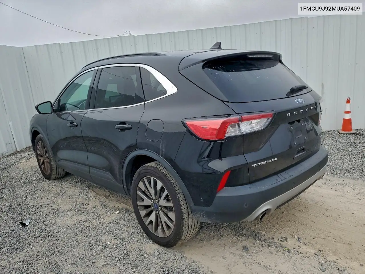 1FMCU9J92MUA57409 2021 Ford Escape Titanium