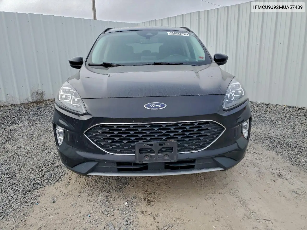 1FMCU9J92MUA57409 2021 Ford Escape Titanium