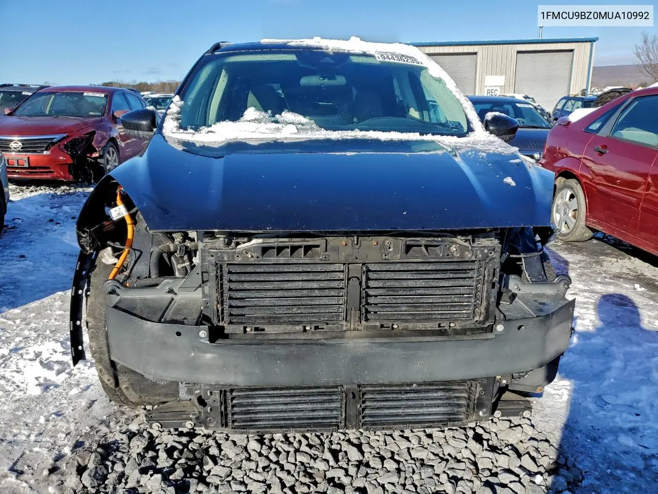 1FMCU9BZ0MUA10992 2021 Ford Escape Se