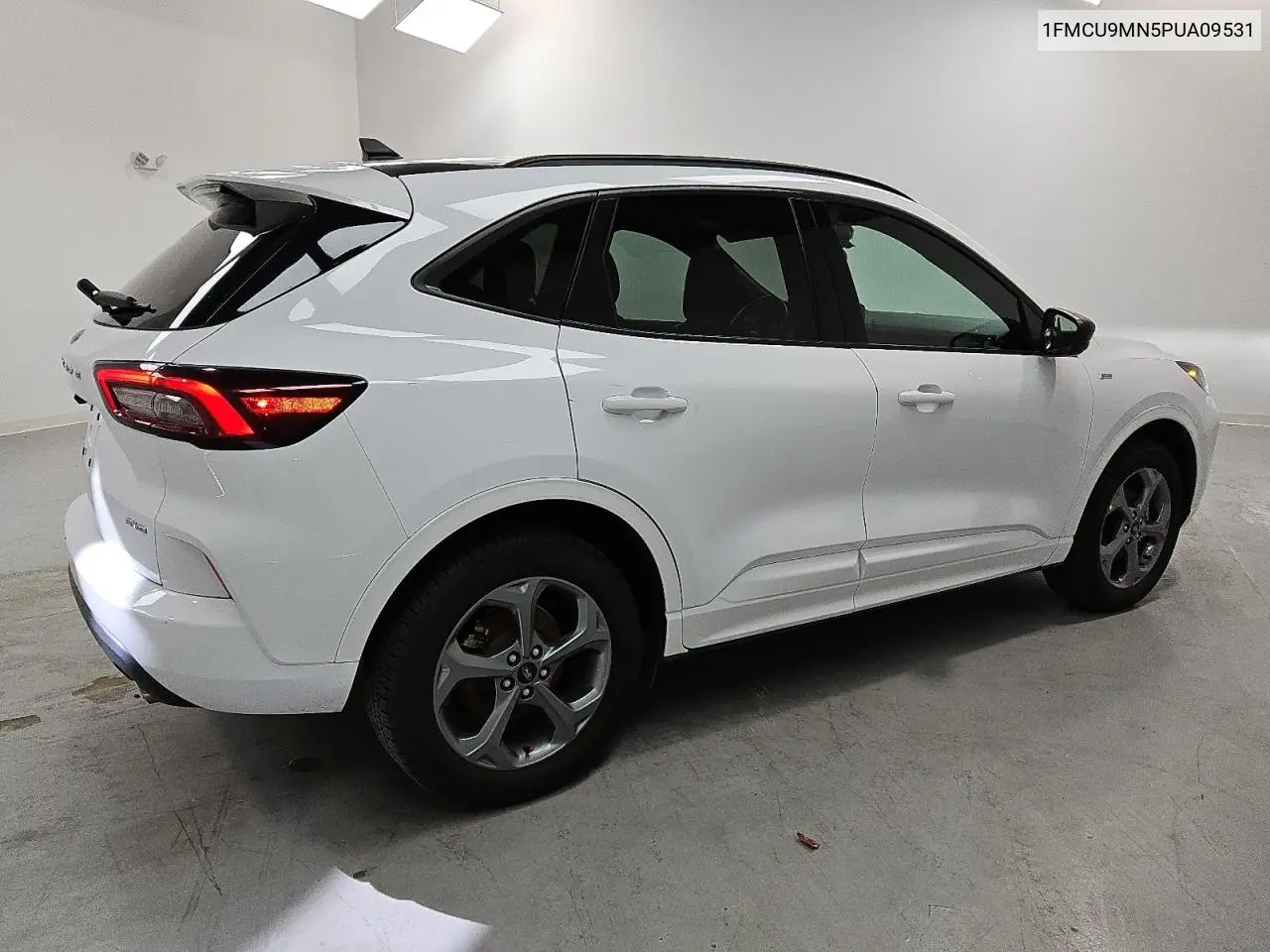 1FMCU9MN5PUA09531 2023 Ford Escape St Line