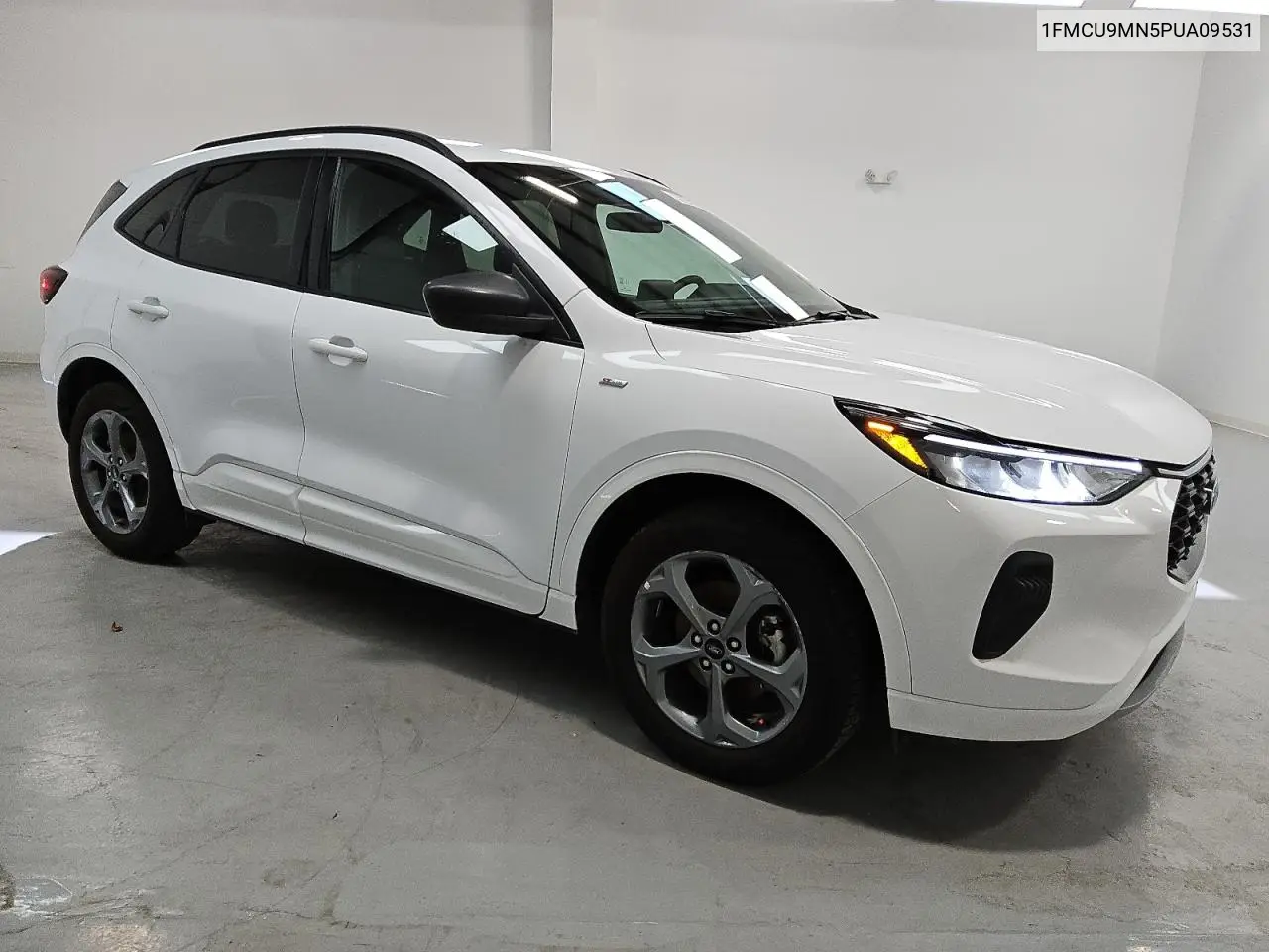 1FMCU9MN5PUA09531 2023 Ford Escape St Line
