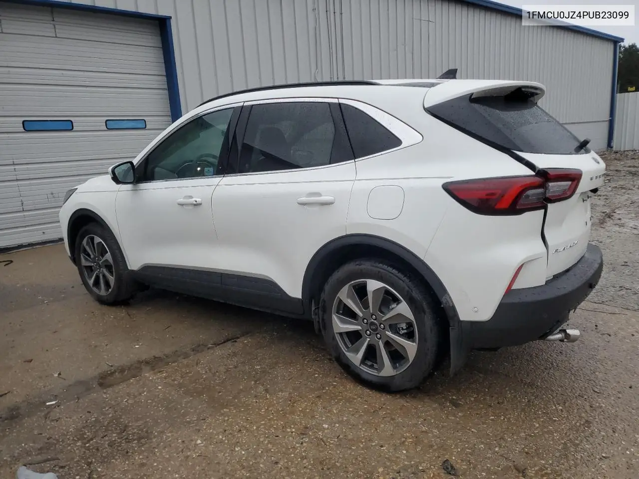 1FMCU0JZ4PUB23099 2023 Ford Escape Platinum