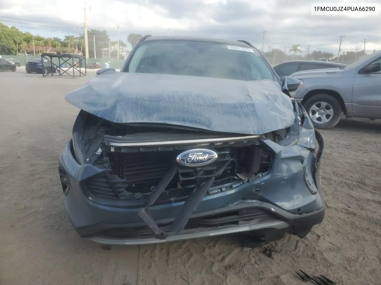 1FMCU0JZ4PUA66290 2023 Ford Escape Platinum