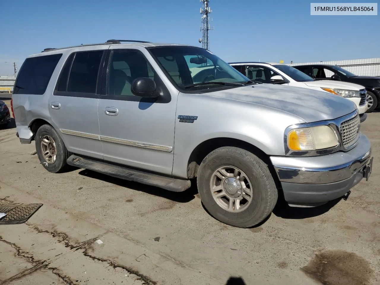 2000 Ford Expedition Xlt VIN: 1FMRU1568YLB45064 Lot: 70427944