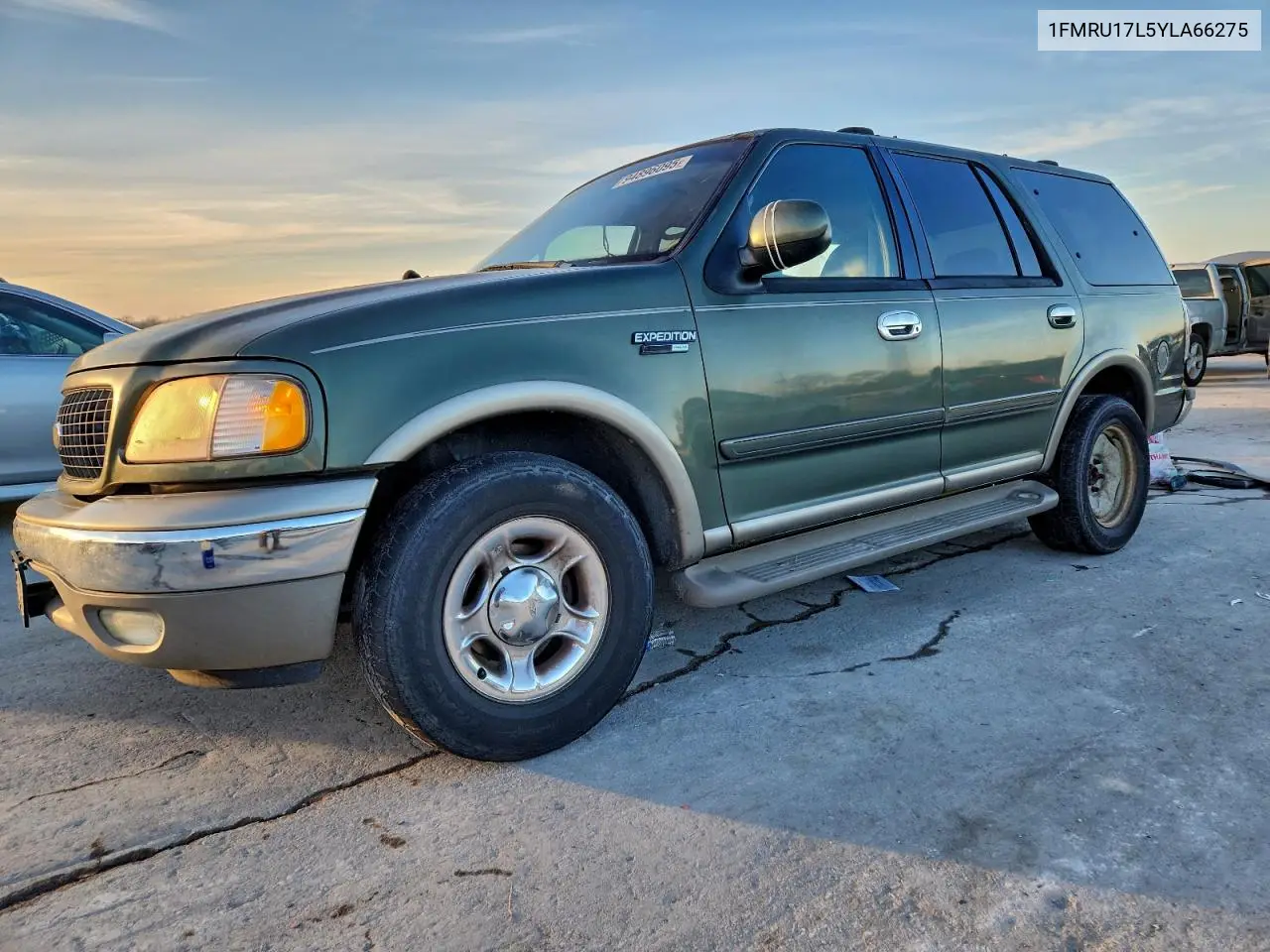 1FMRU17L5YLA66275 2000 Ford Expedition Eddie Bauer