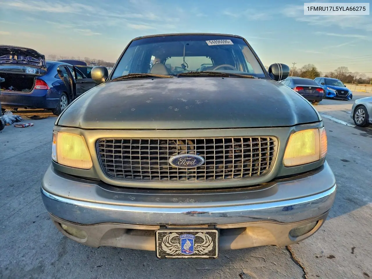 1FMRU17L5YLA66275 2000 Ford Expedition Eddie Bauer