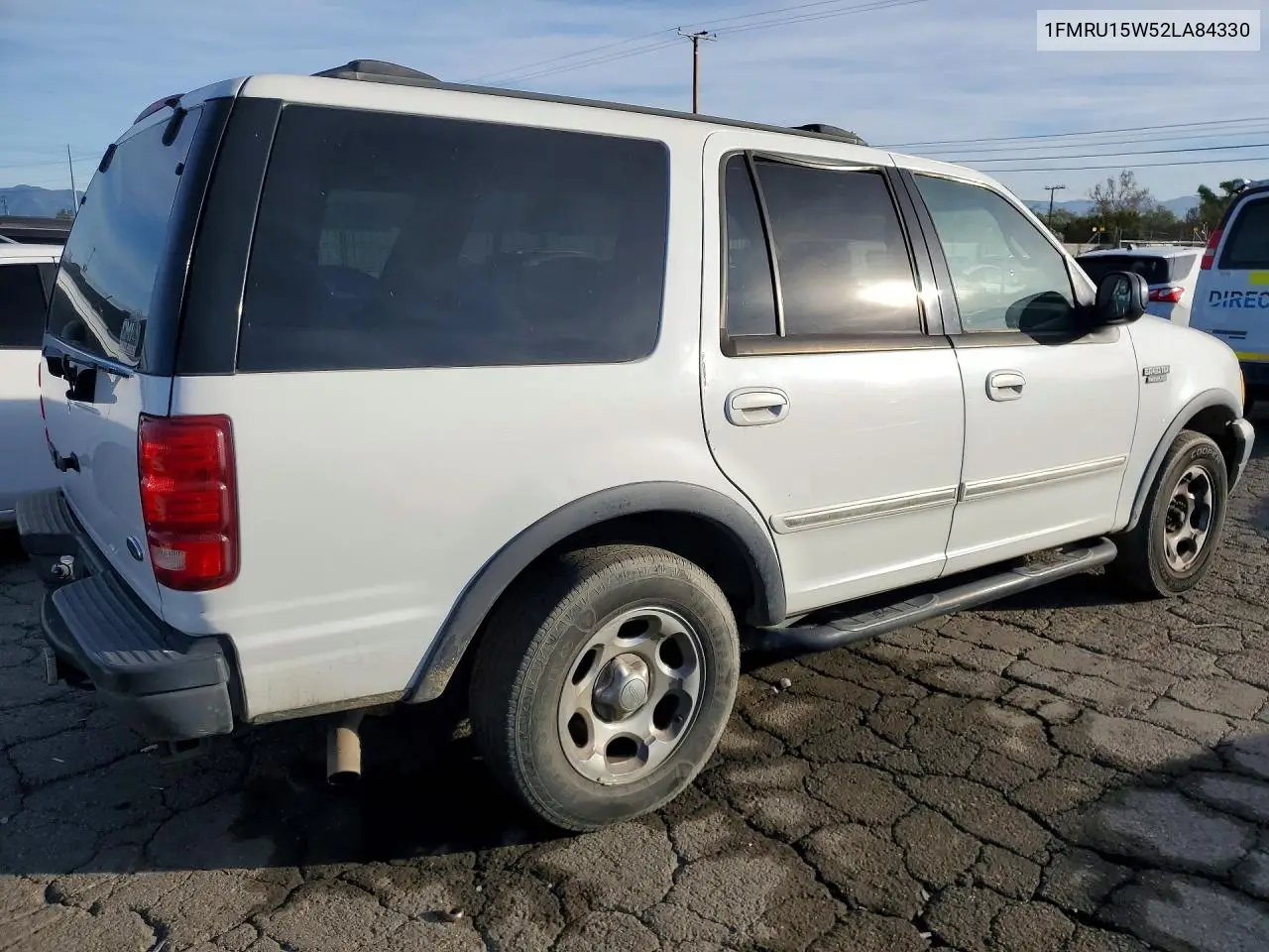 1FMRU15W52LA84330 2002 Ford Expedition Xlt
