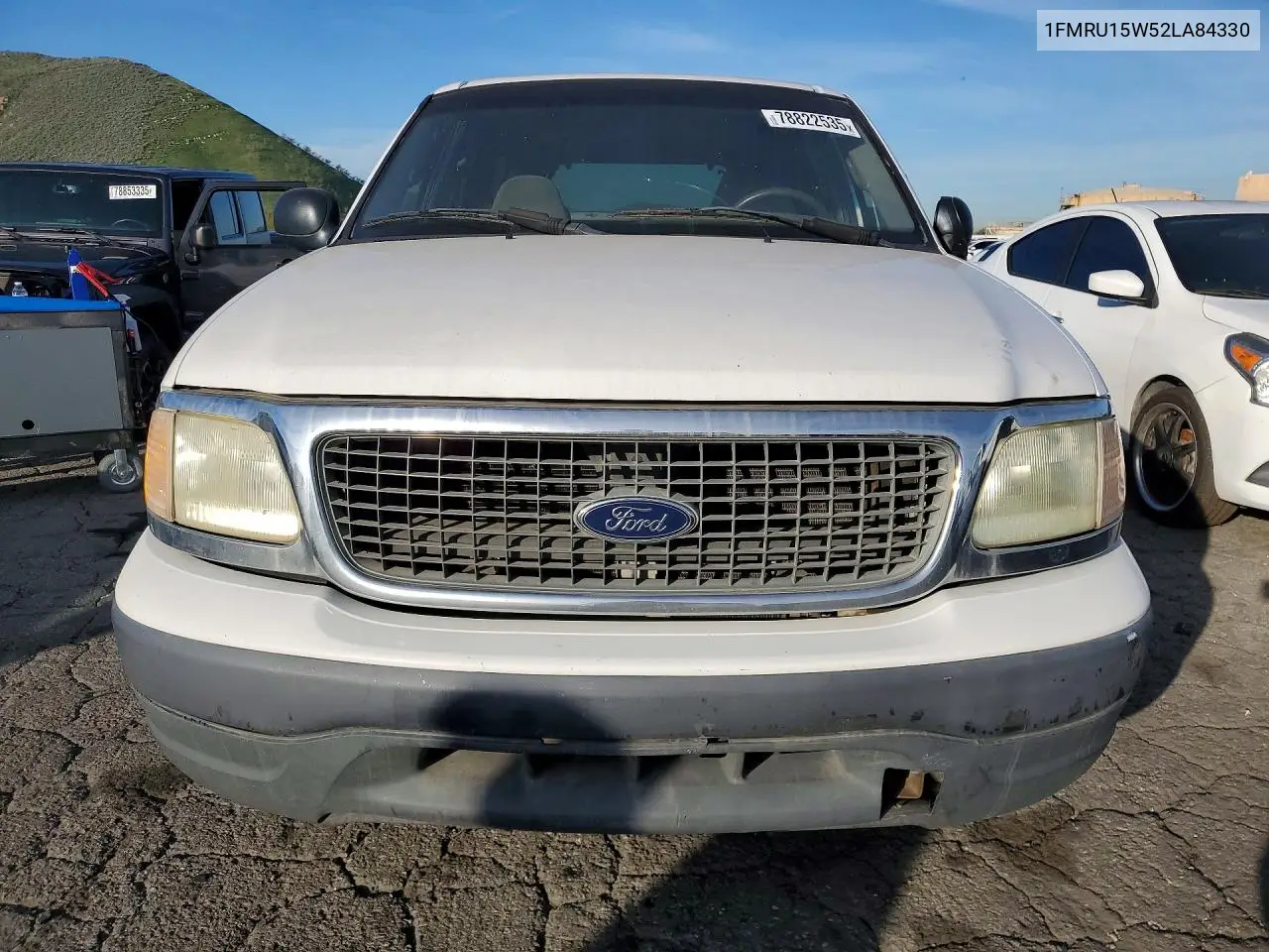 1FMRU15W52LA84330 2002 Ford Expedition Xlt