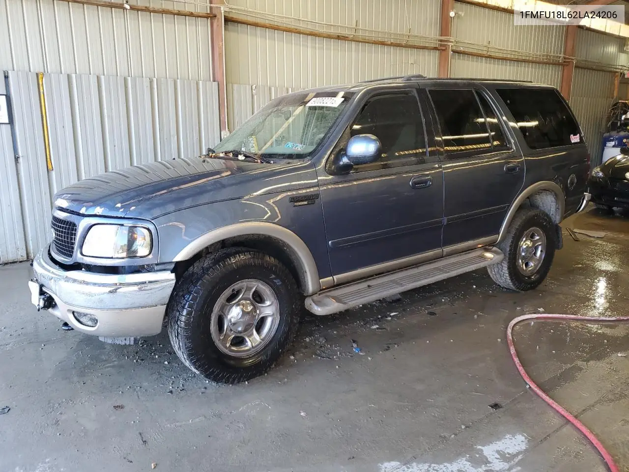 1FMFU18L62LA24206 2002 Ford Expedition Eddie Bauer