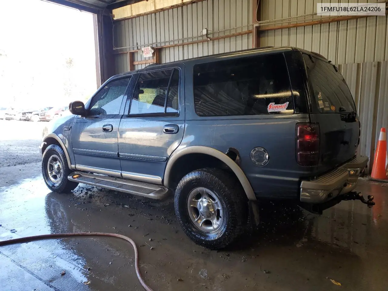 1FMFU18L62LA24206 2002 Ford Expedition Eddie Bauer