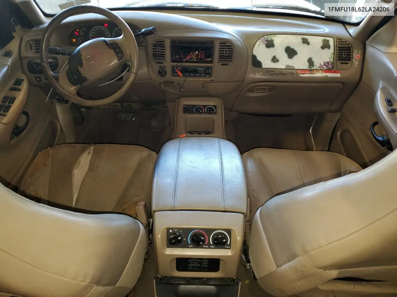 1FMFU18L62LA24206 2002 Ford Expedition Eddie Bauer