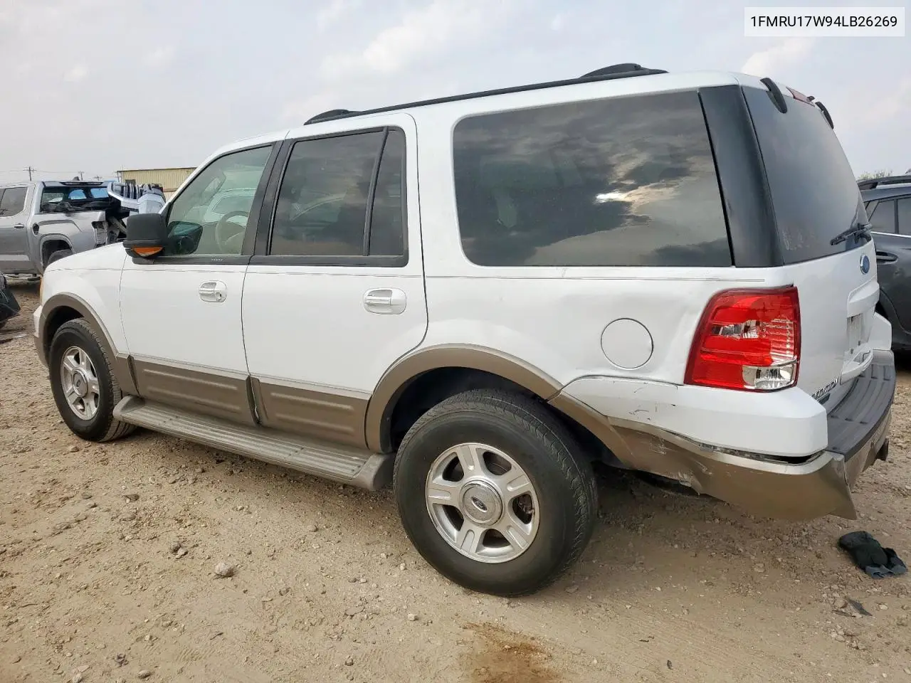 1FMRU17W94LB26269 2004 Ford Expedition Eddie Bauer