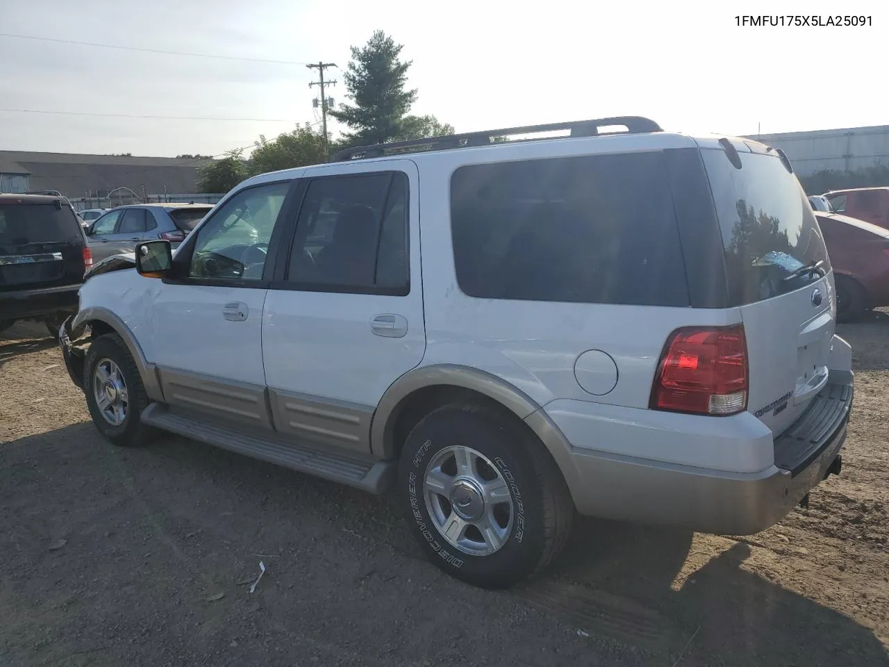 1FMFU175X5LA25091 2005 Ford Expedition Eddie Bauer