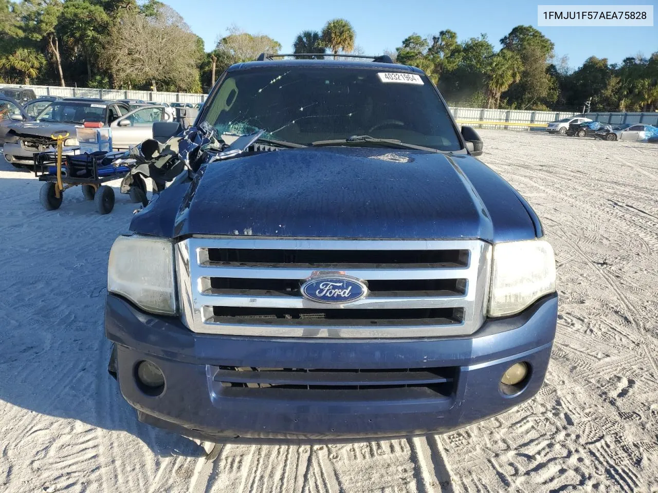 1FMJU1F57AEA75828 2010 Ford Expedition Xlt