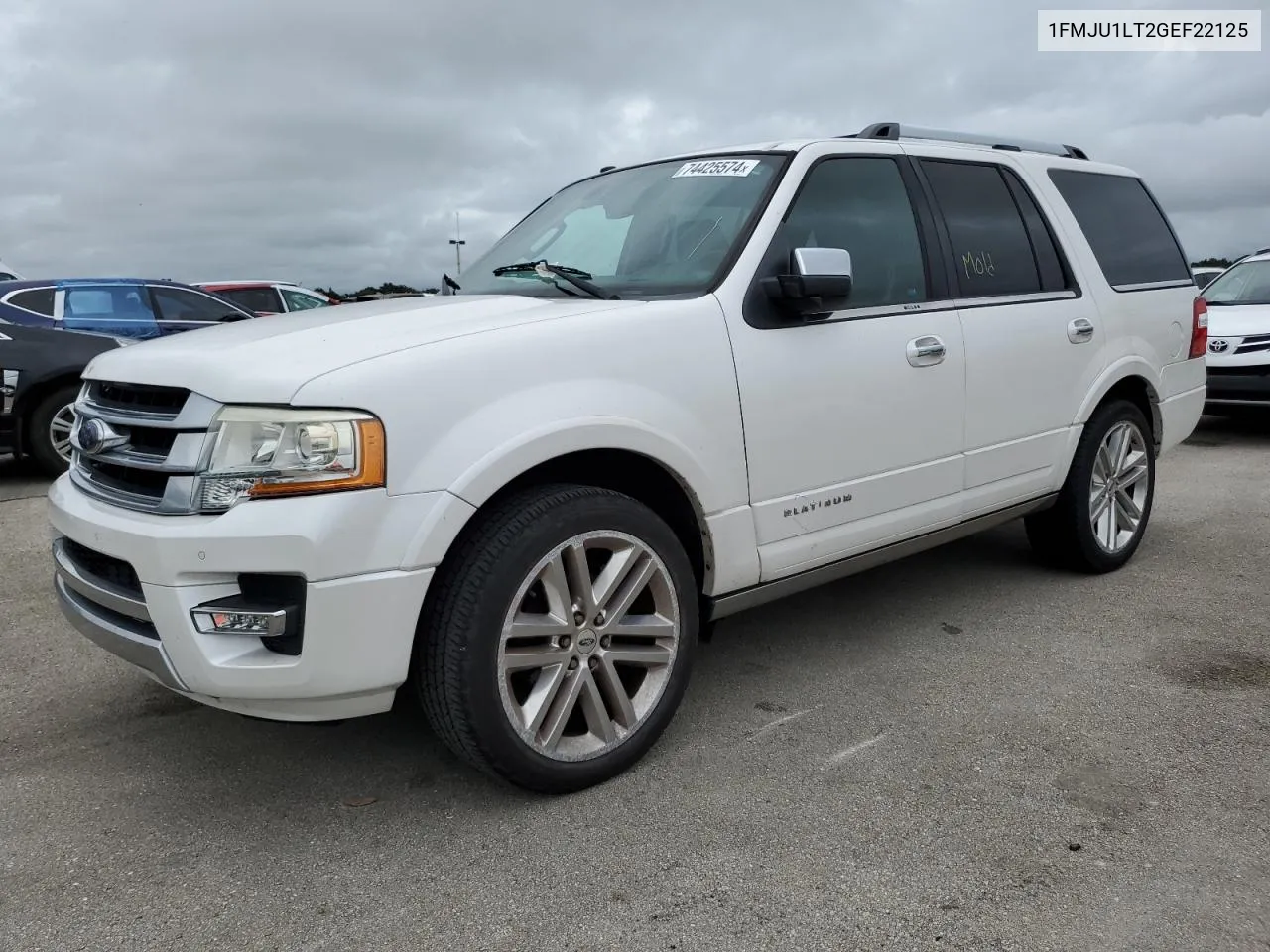 1FMJU1LT2GEF22125 2016 Ford Expedition Platinum