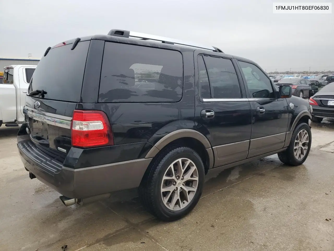 1FMJU1HT8GEF06830 2016 Ford Expedition Xlt