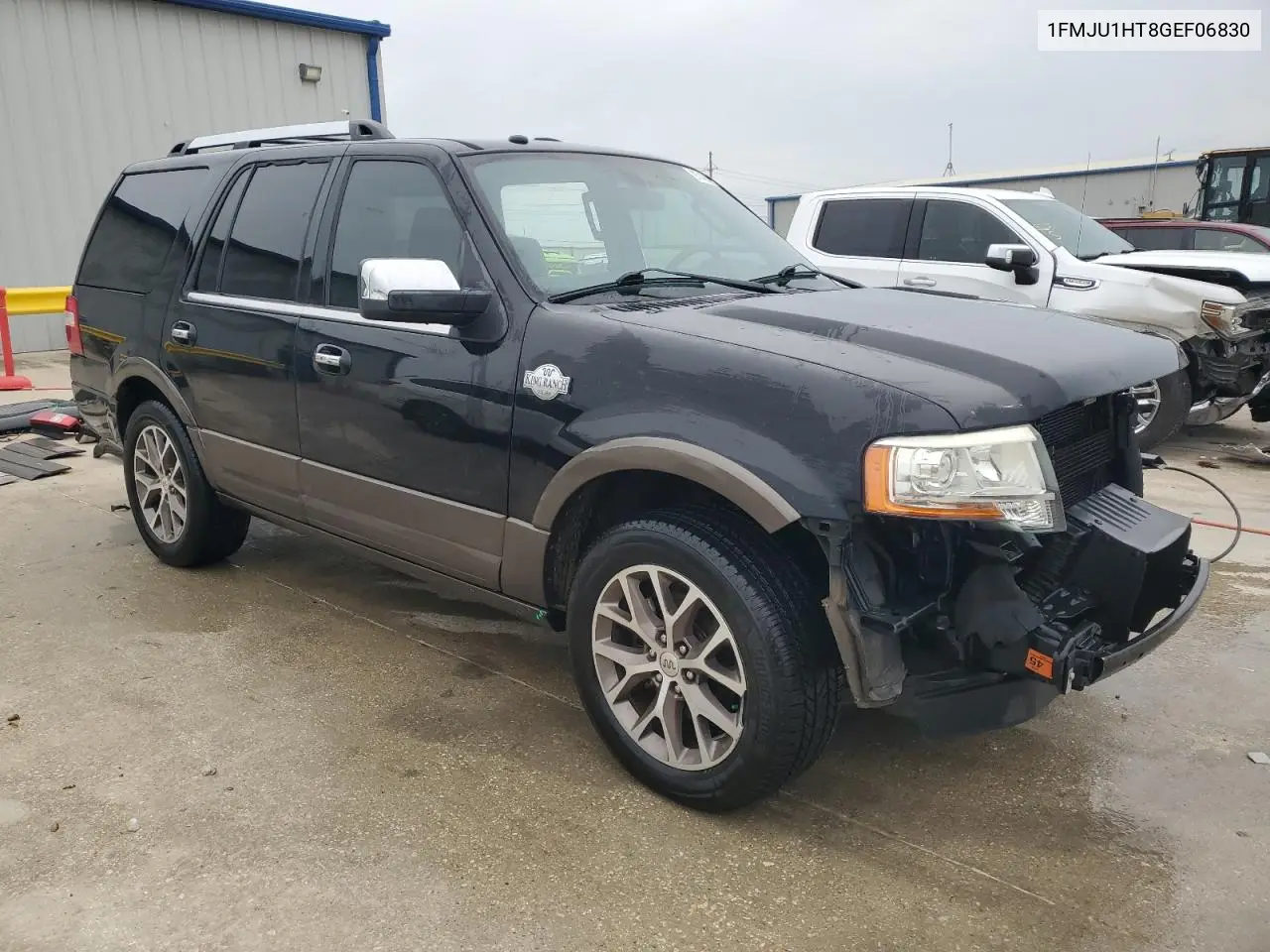 1FMJU1HT8GEF06830 2016 Ford Expedition Xlt