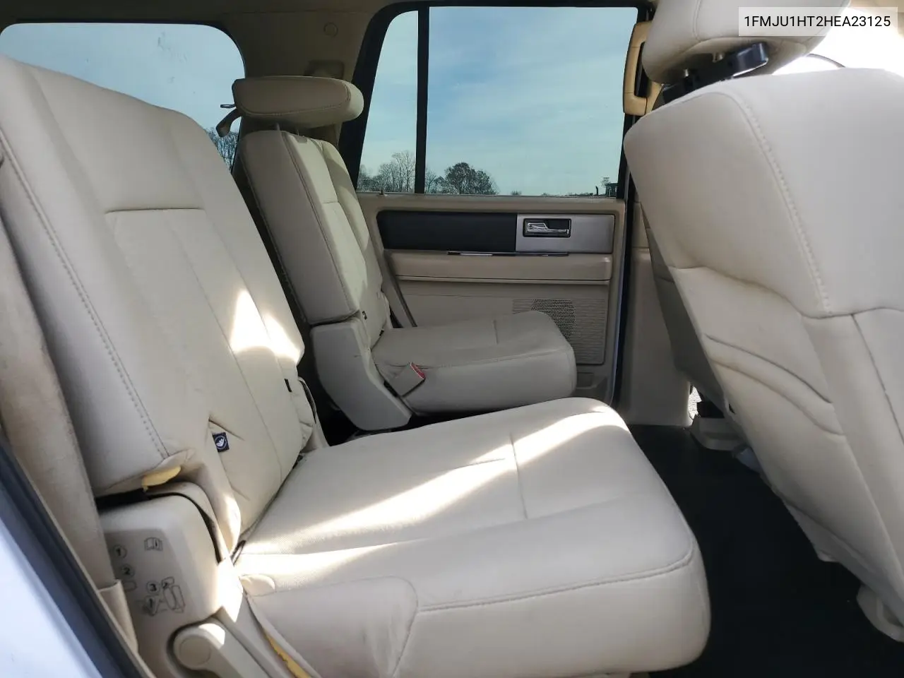 1FMJU1HT2HEA23125 2017 Ford Expedition Xlt
