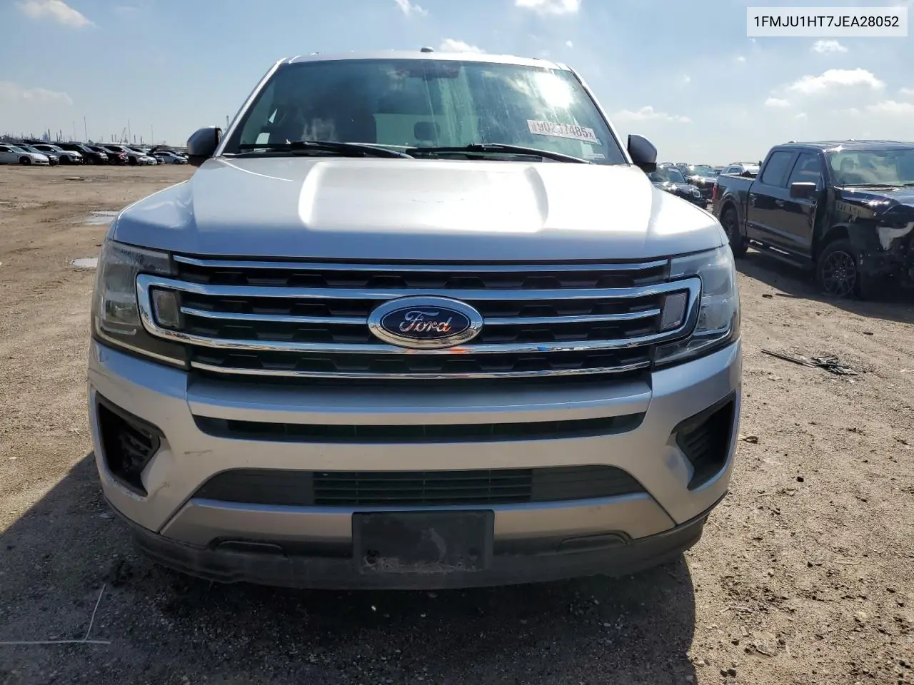 1FMJU1HT7JEA28052 2018 Ford Expedition Xlt